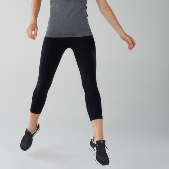 Lululemon Black Pace Rival Crop Leggings Size 4 - Picture 1 of 16